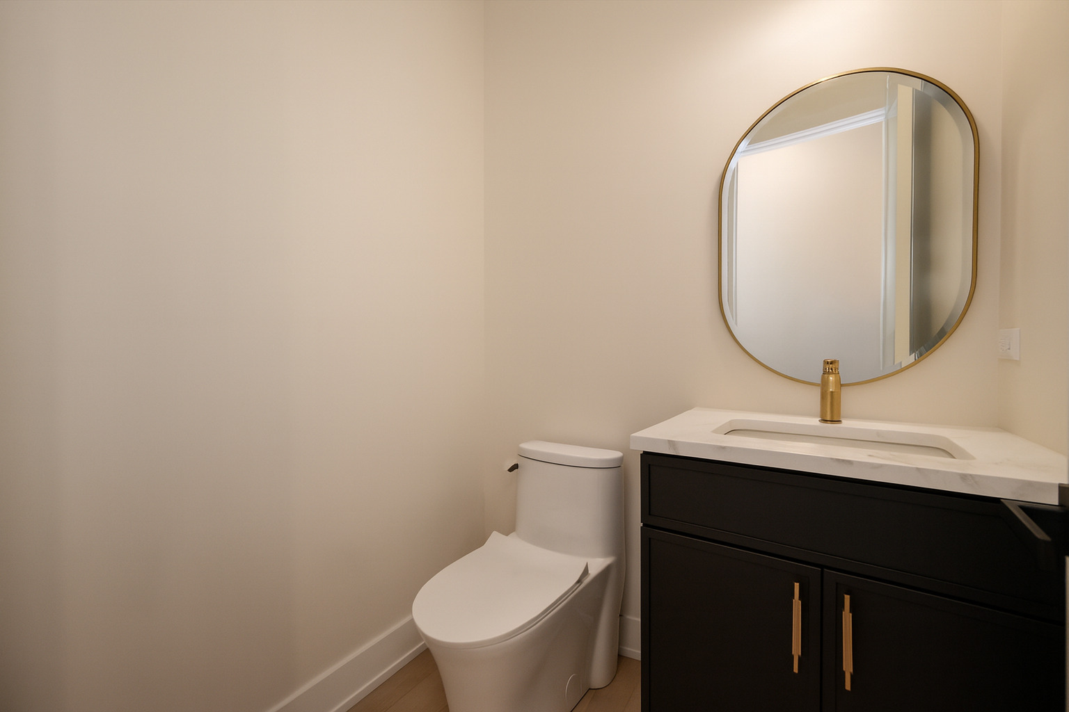 5311 N Mcvicker Avenue, Chicago, IL 60630