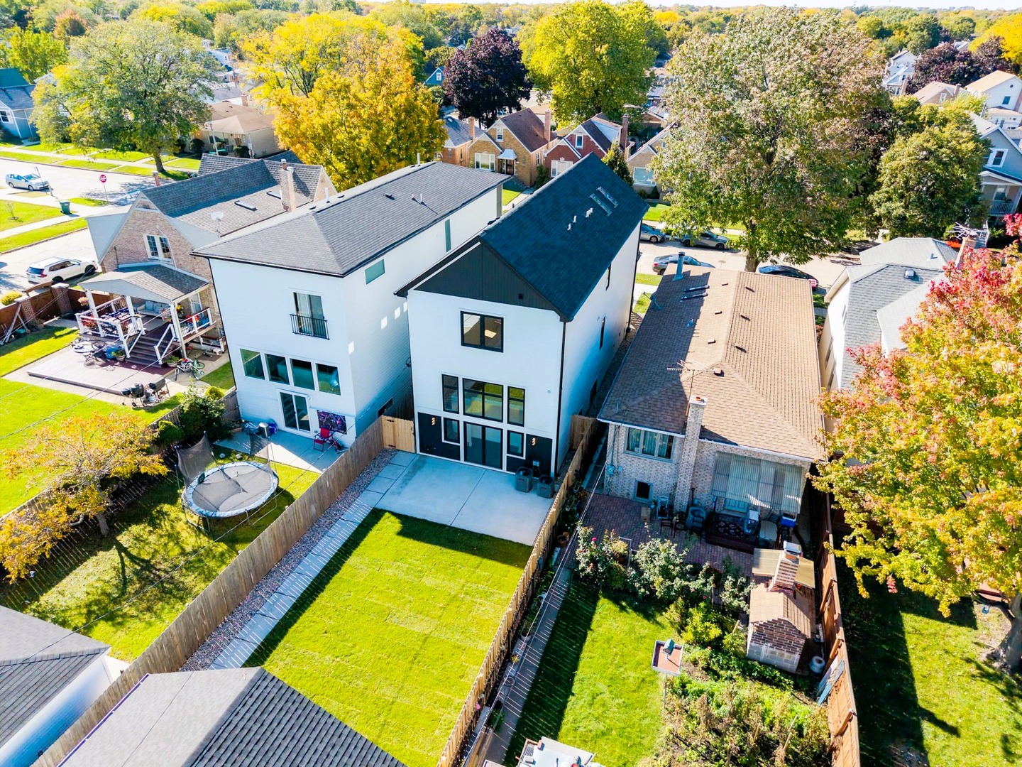 5311 N Mcvicker Avenue, Chicago, IL 60630