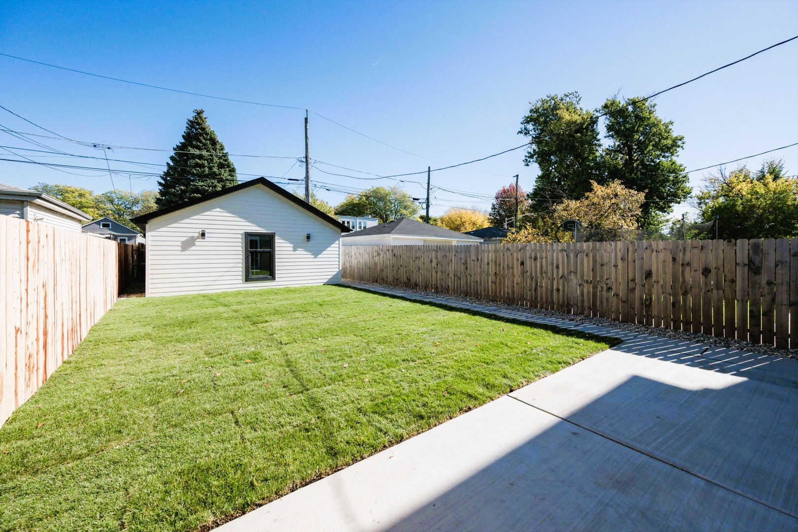 5311 N Mcvicker Avenue, Chicago, IL 60630