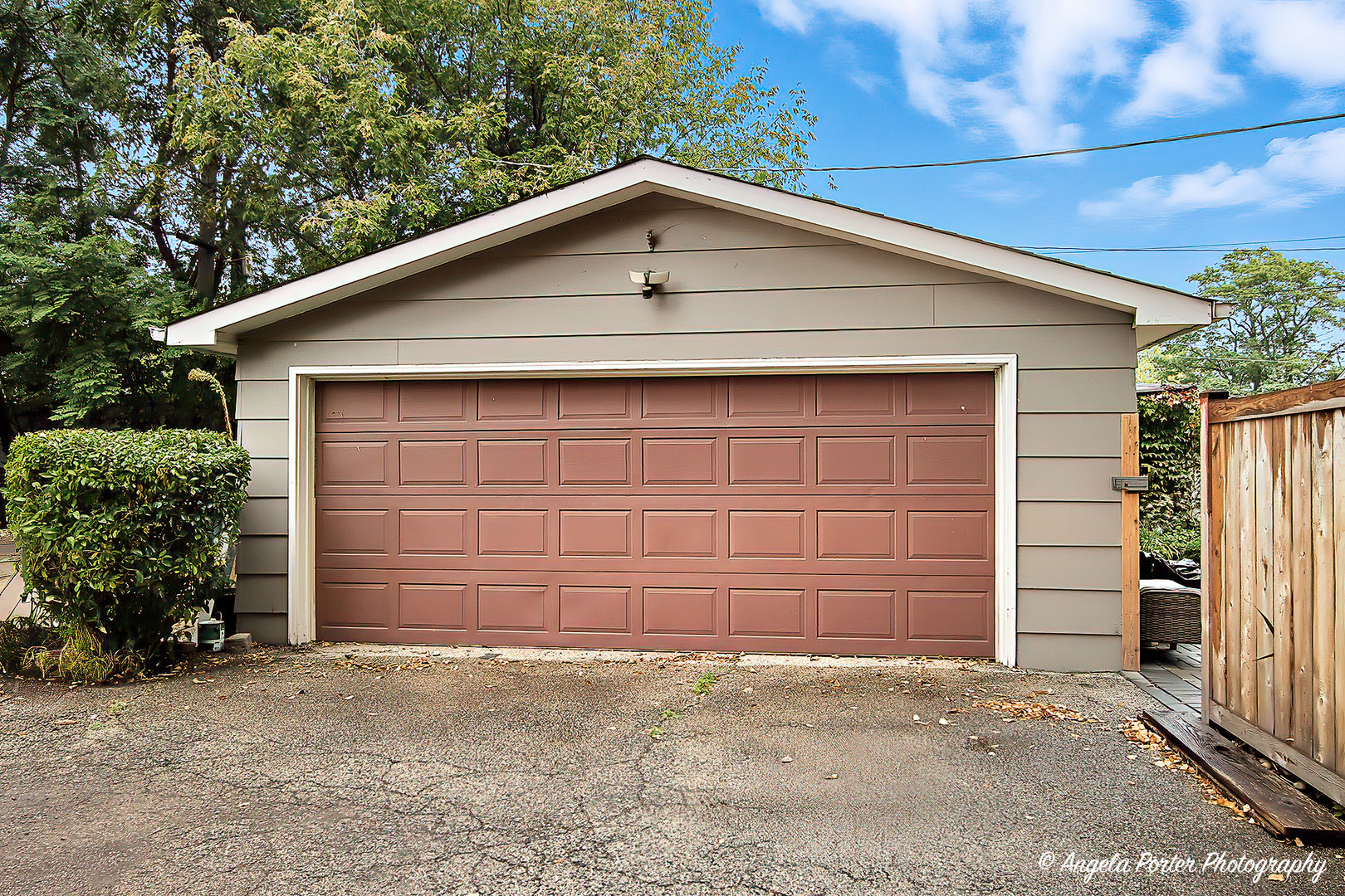 452 North Avenue, Waukegan, IL 60085