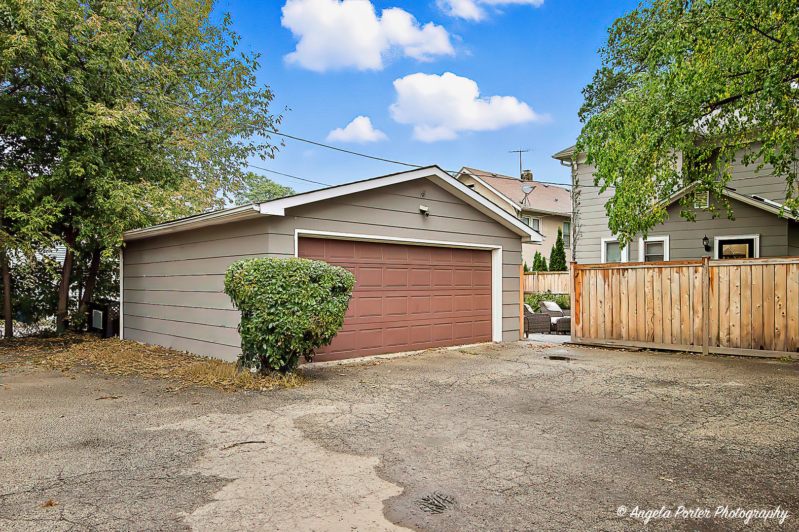 452 North Avenue, Waukegan, IL 60085