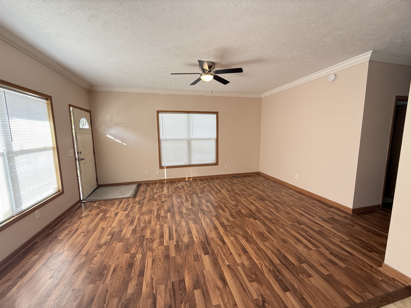 1712 S Dixie Highway #111, Crete, IL 60417