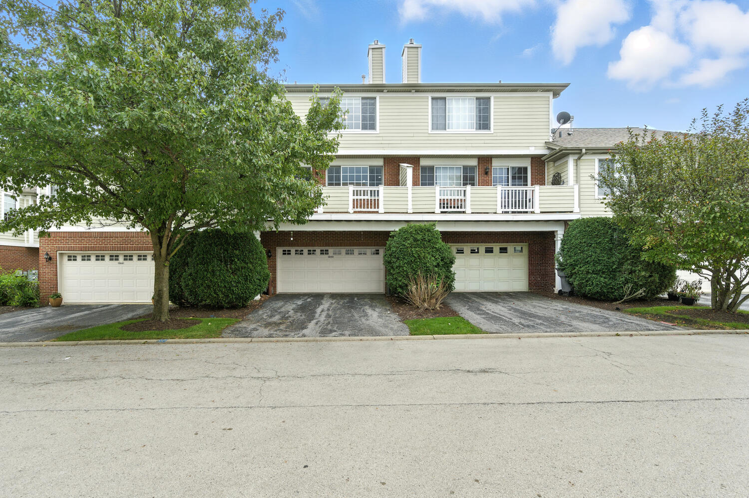 10701 Gabrielle Lane, Orland Park, IL 60462