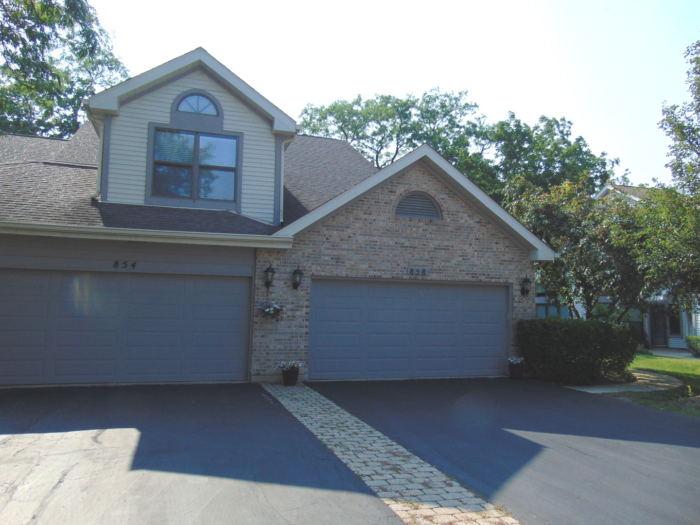 858 N Auburn Woods Drive, Palatine, IL 60067