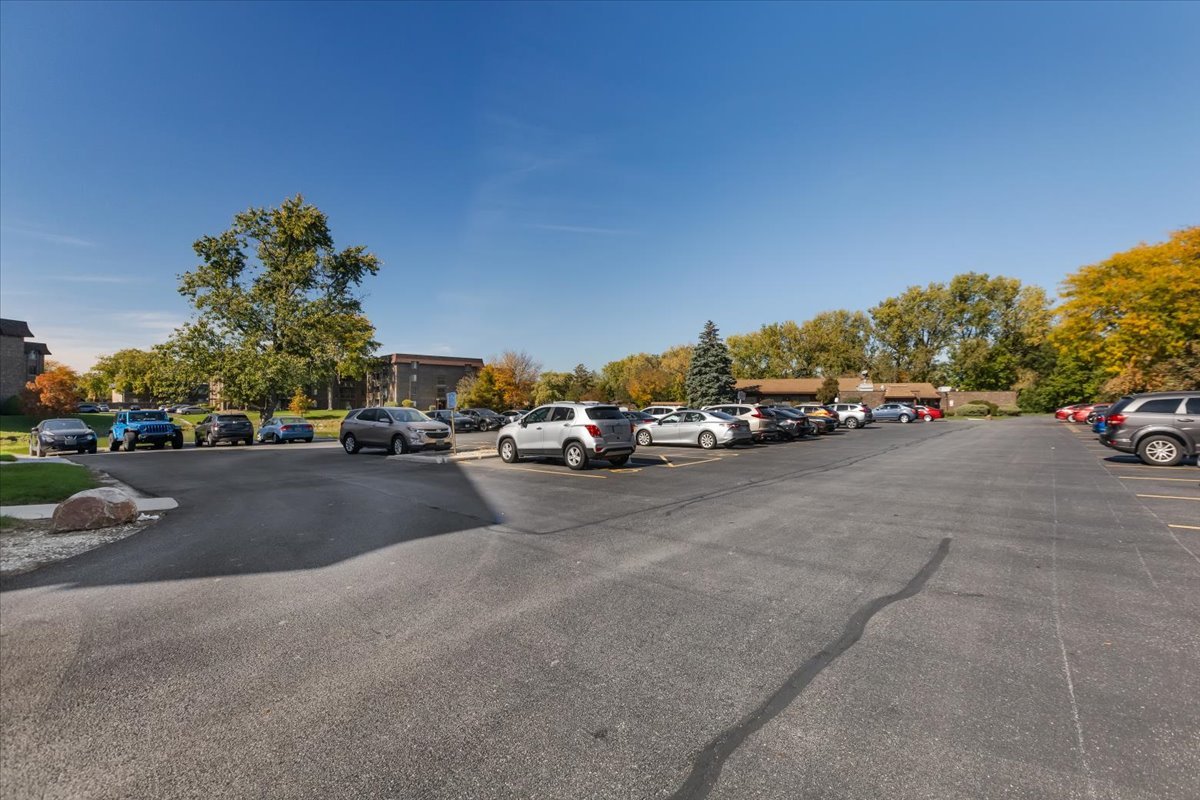 820 Elder Road #C410, Homewood, IL 60430