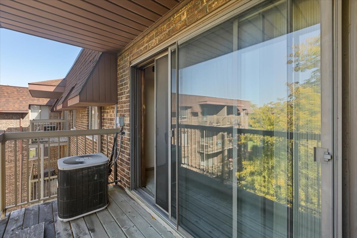 820 Elder Road #C410, Homewood, IL 60430