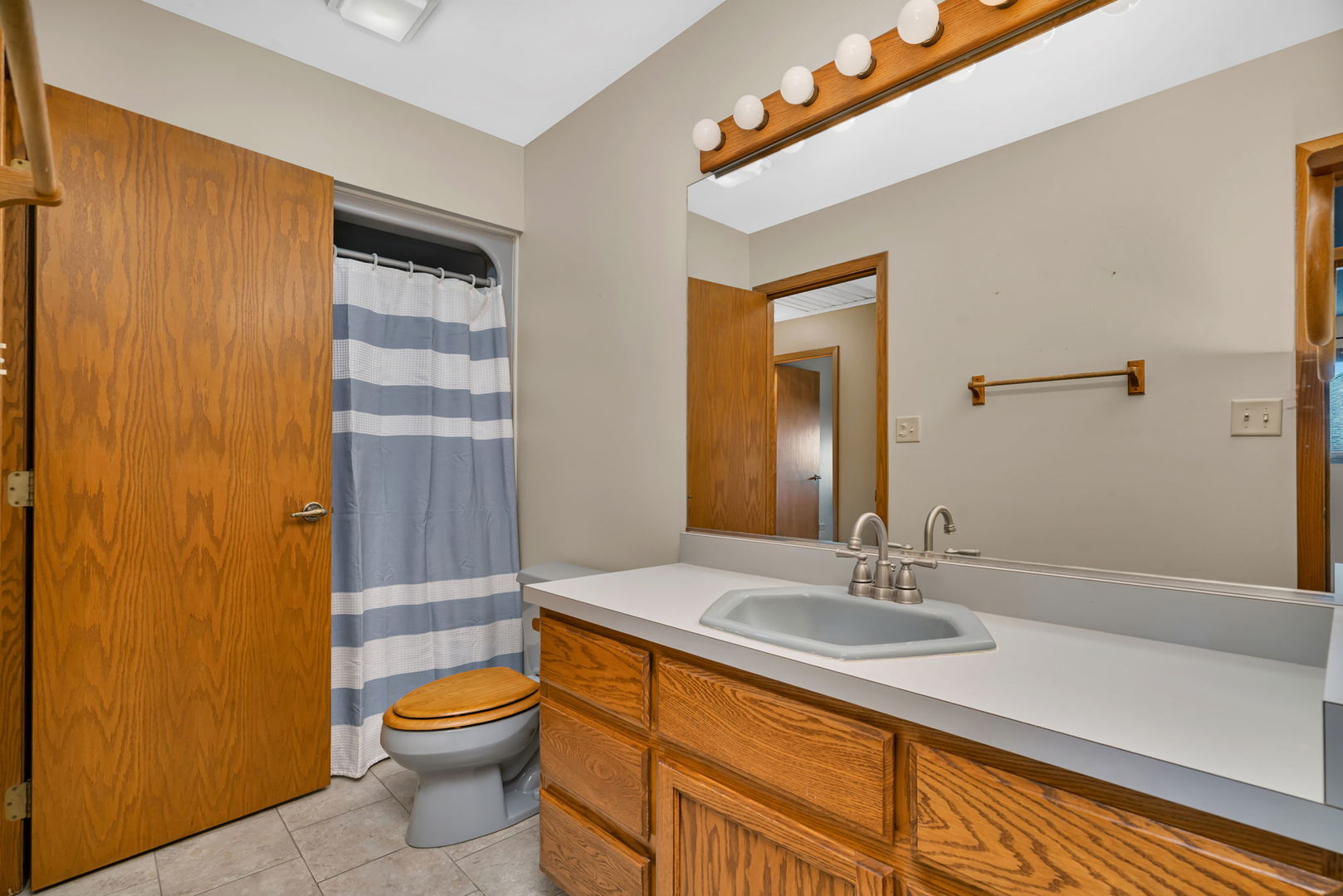 613 Johnson Avenue, Frankfort, IL 60423