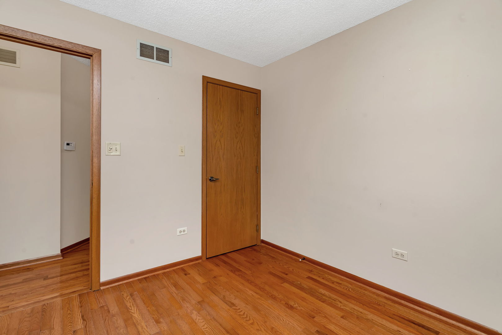 613 Johnson Avenue, Frankfort, IL 60423