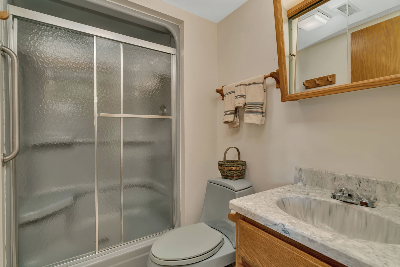 613 Johnson Avenue, Frankfort, IL 60423