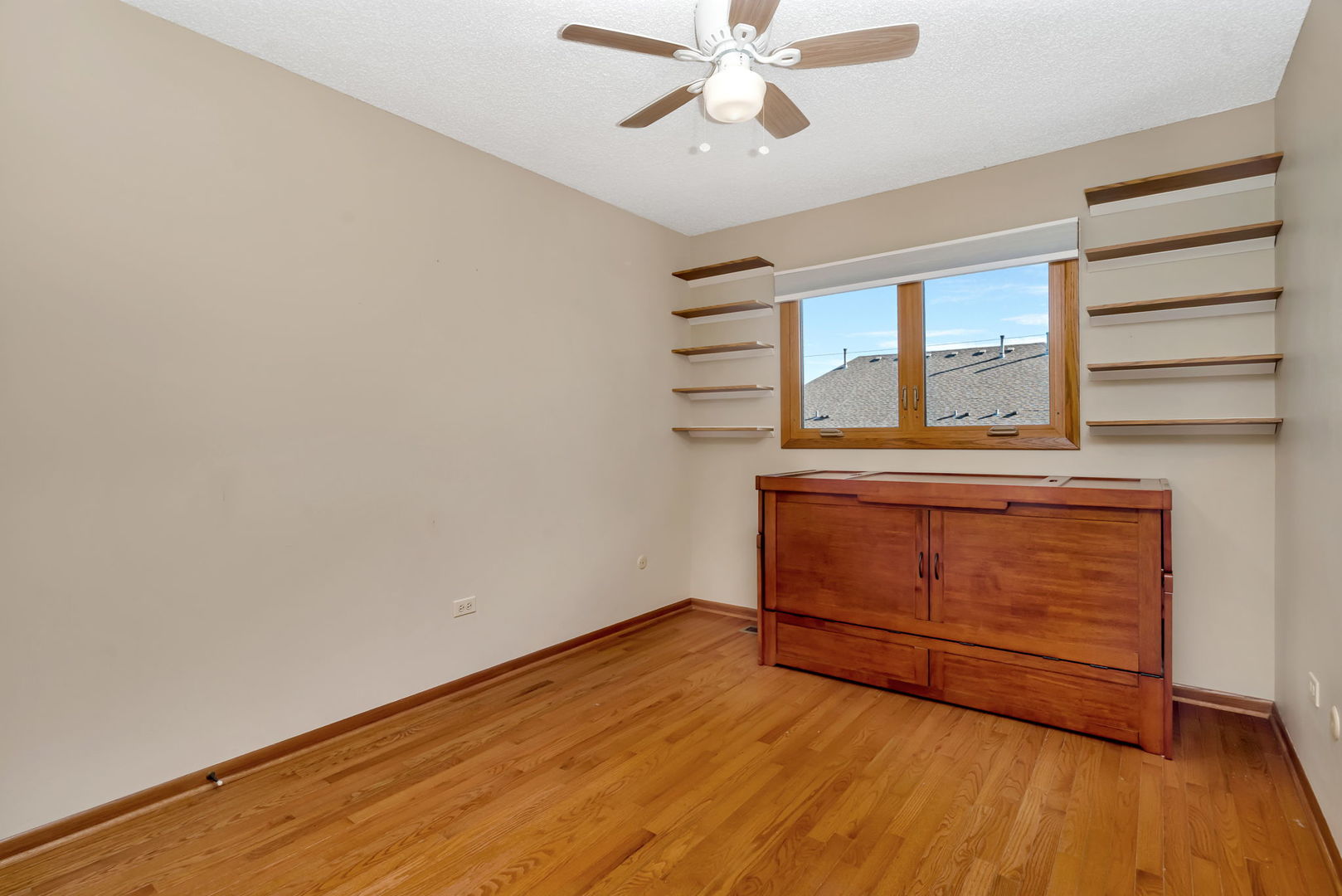 613 Johnson Avenue, Frankfort, IL 60423