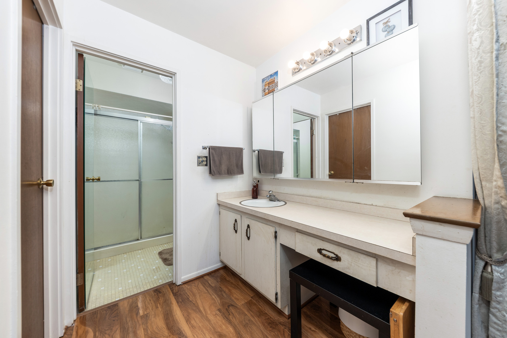 7525 Nantucket Drive #210, Darien, IL 60561