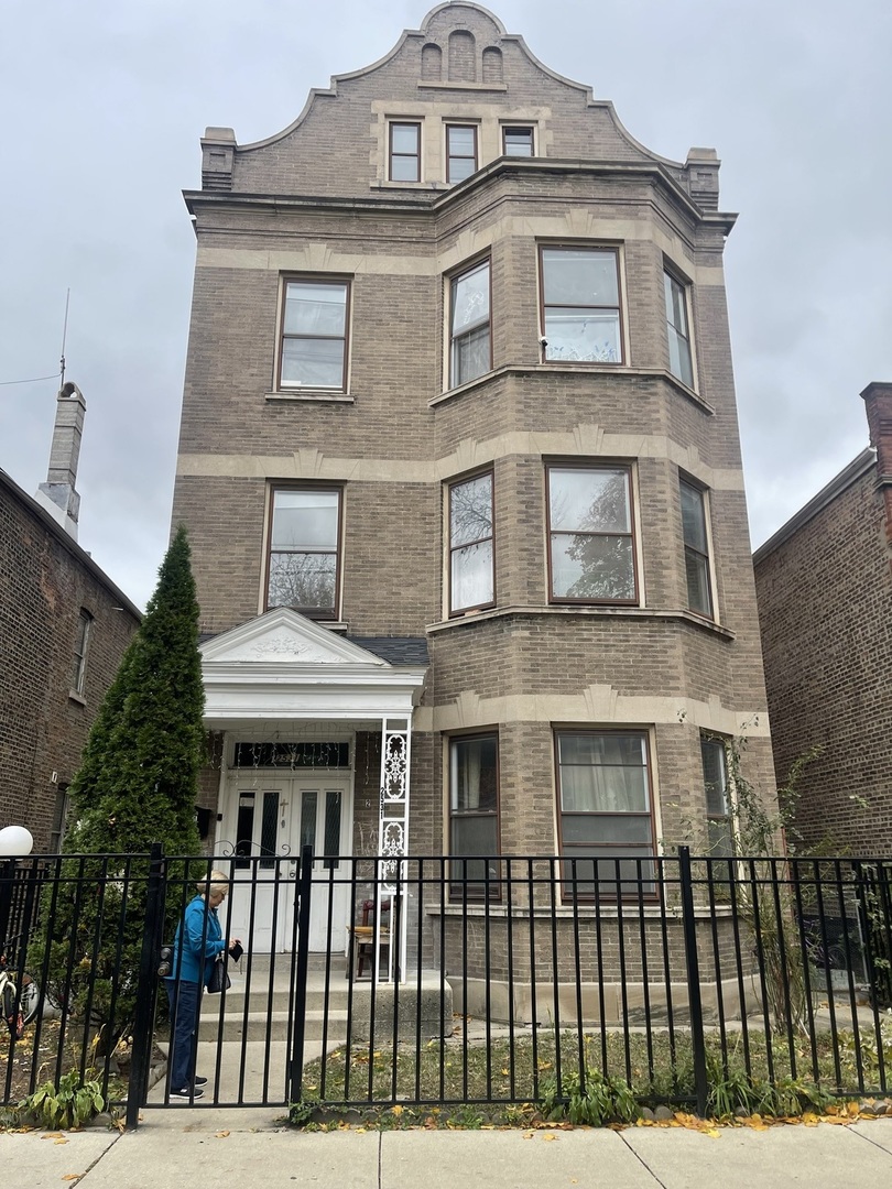 2531 S Avers Avenue, Chicago, IL 60623