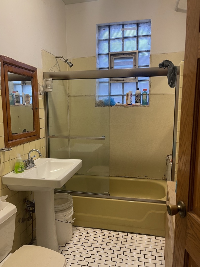 2531 S Avers Avenue, Chicago, IL 60623