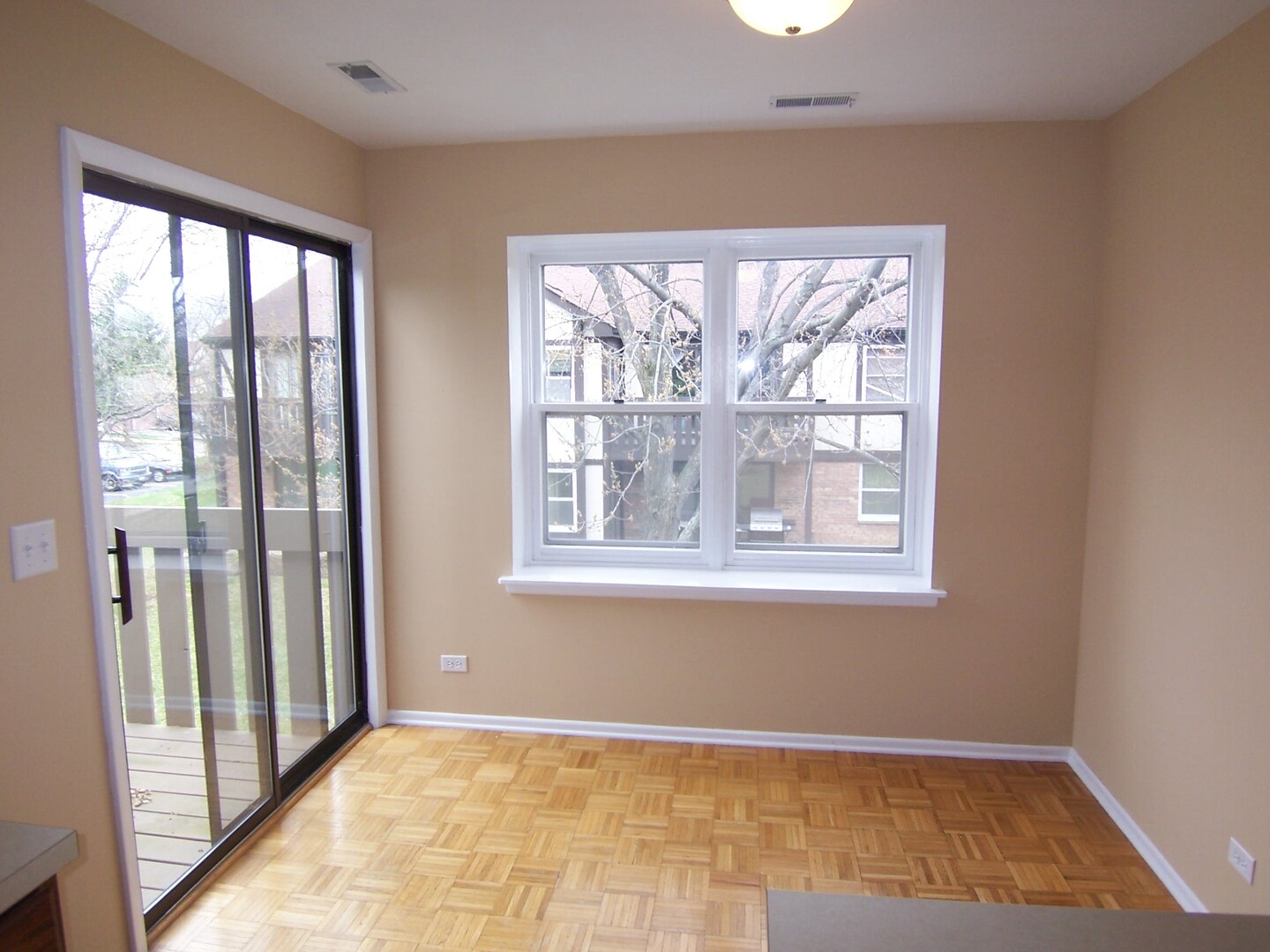 2810 NORTHAMPTON Drive #A2, Rolling Meadows, IL 60008