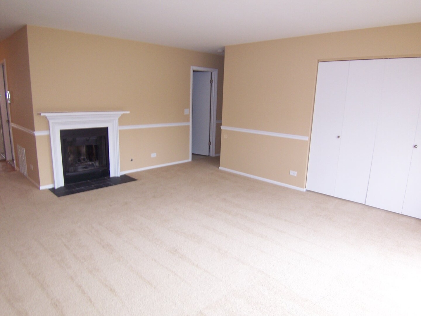 2810 NORTHAMPTON Drive #A2, Rolling Meadows, IL 60008