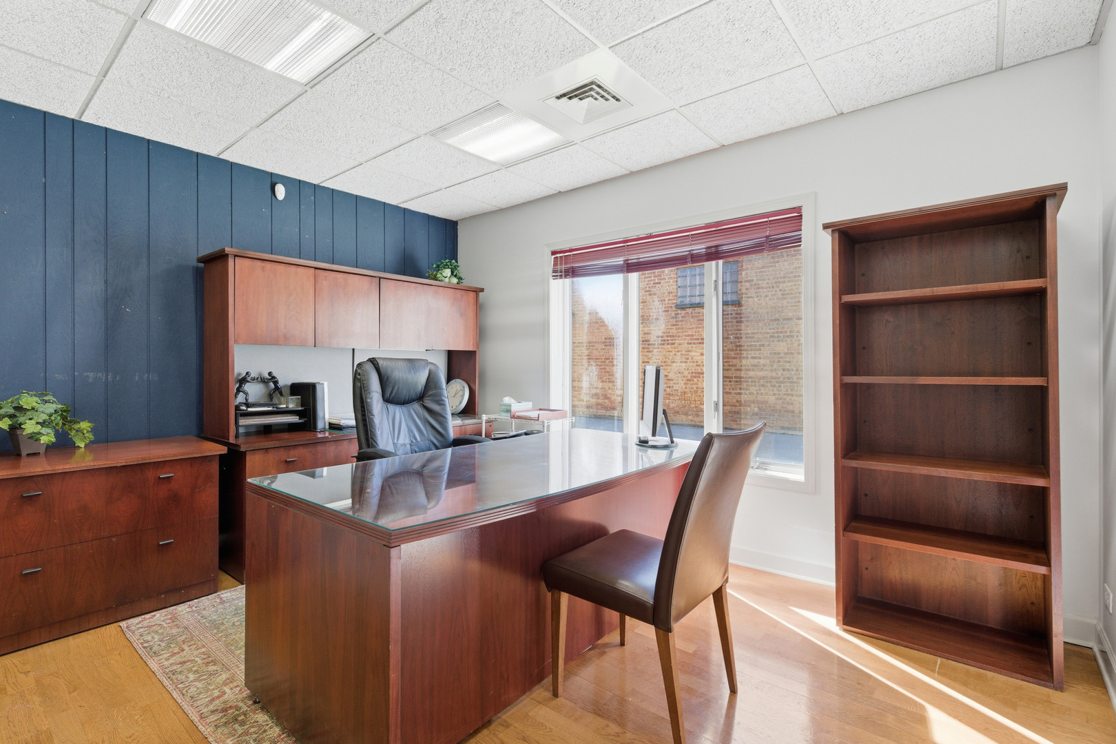 1425 Louis Avenue, Elk Grove Village, IL 60007