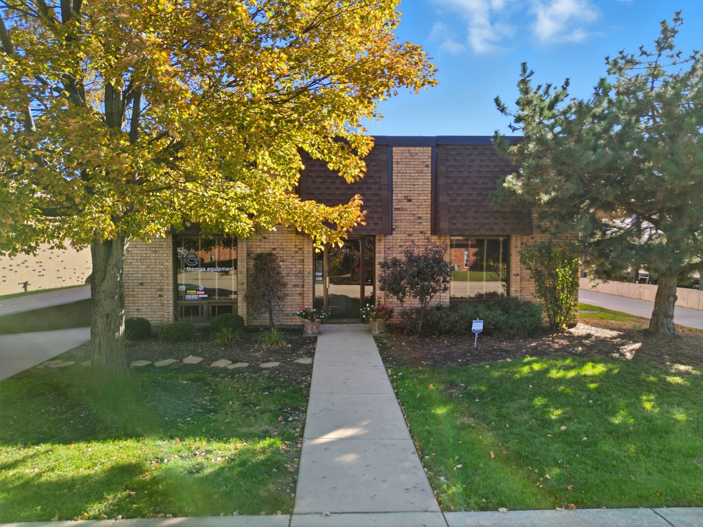 1425 Louis Avenue, Elk Grove Village, IL 60007