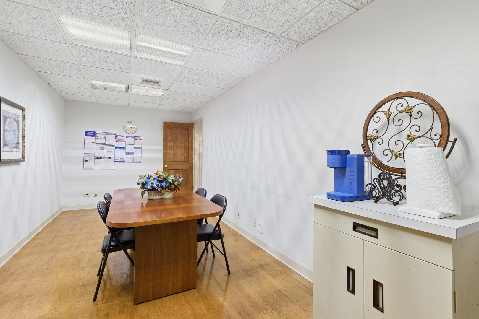 1425 Louis Avenue, Elk Grove Village, IL 60007