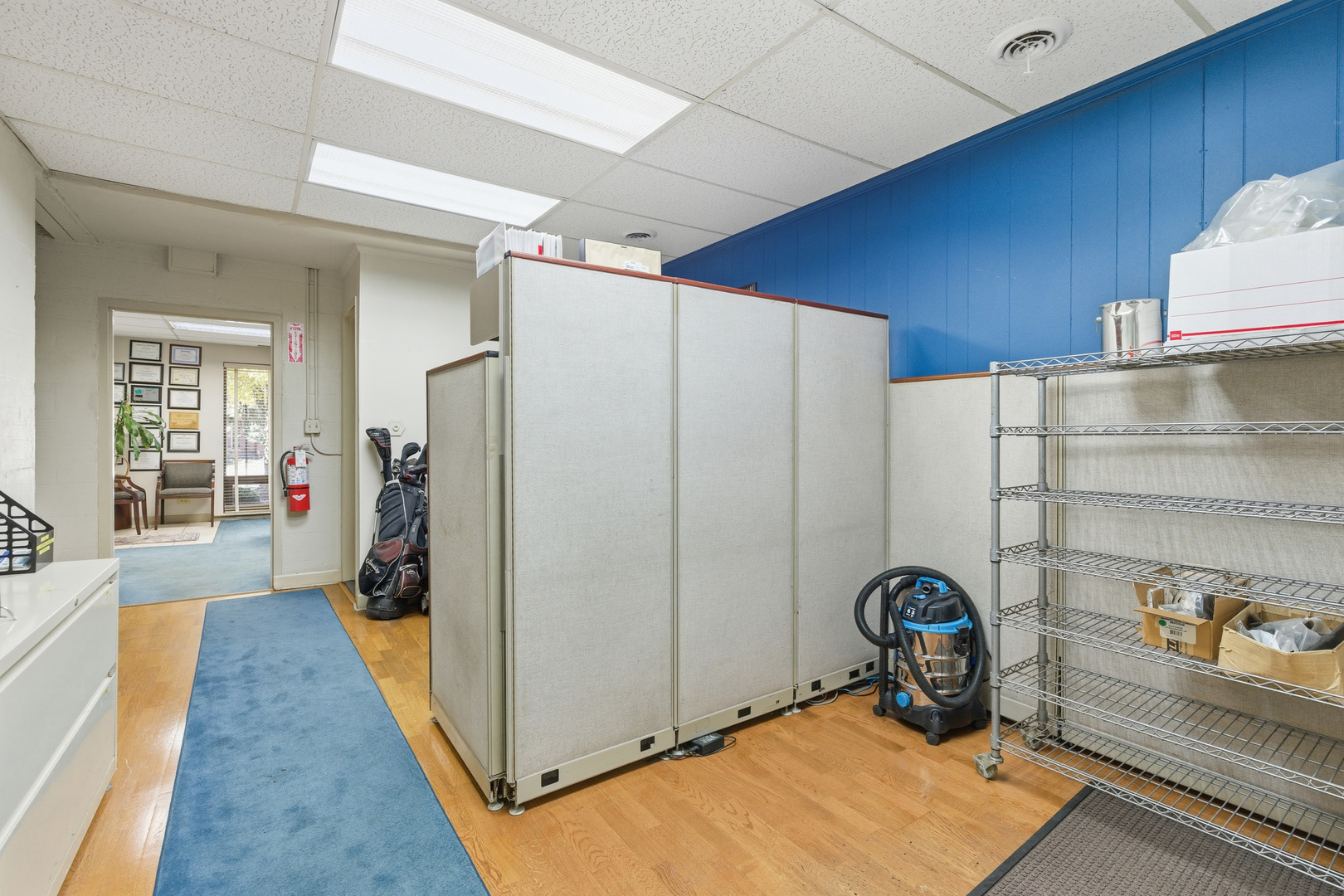 1425 Louis Avenue, Elk Grove Village, IL 60007