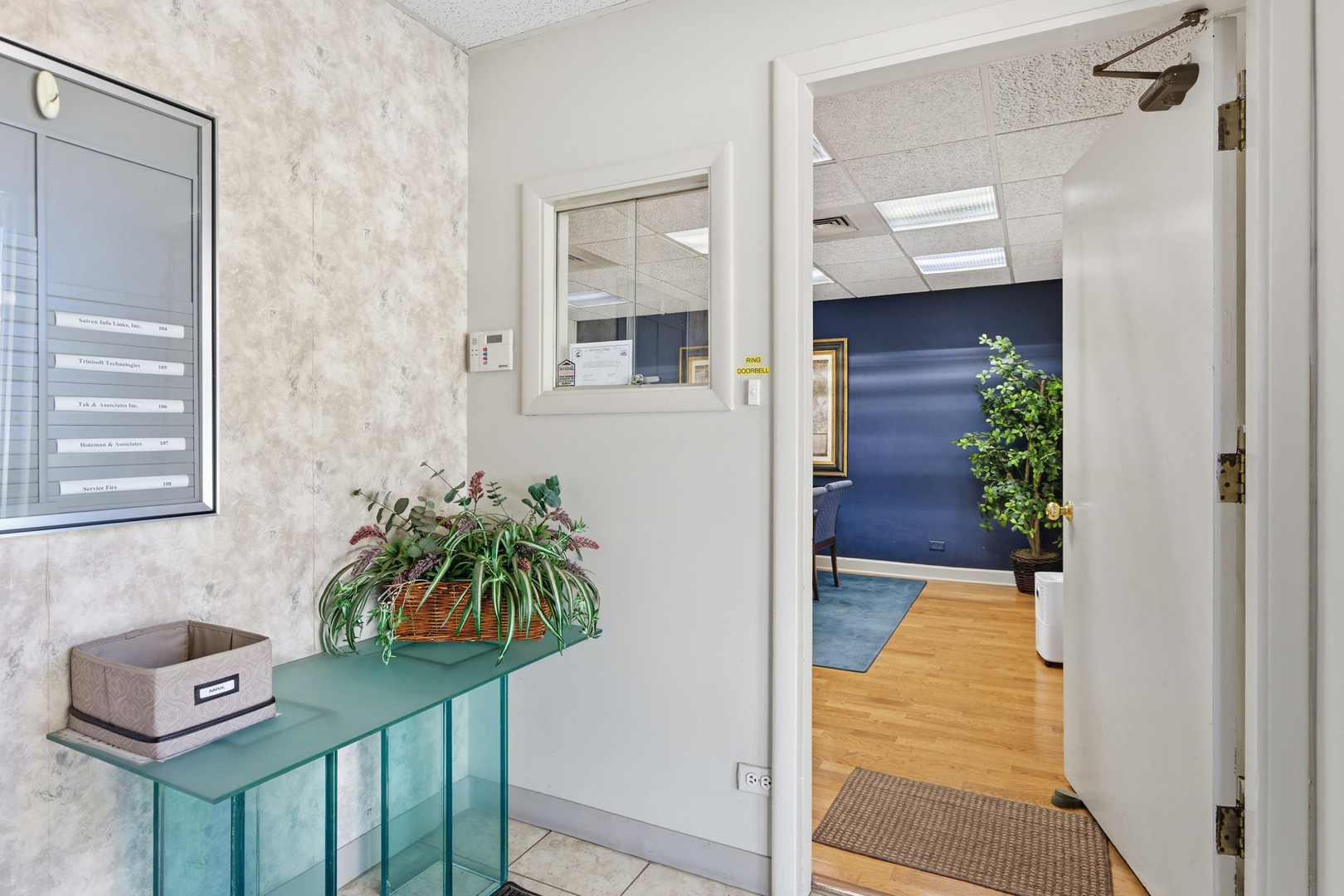 1425 Louis Avenue, Elk Grove Village, IL 60007