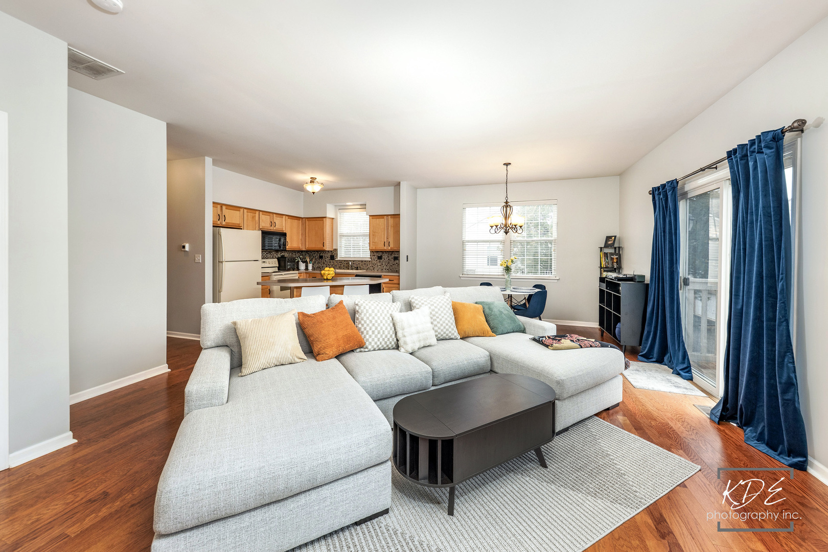 620 W Natalie Lane, Addison, IL 60101