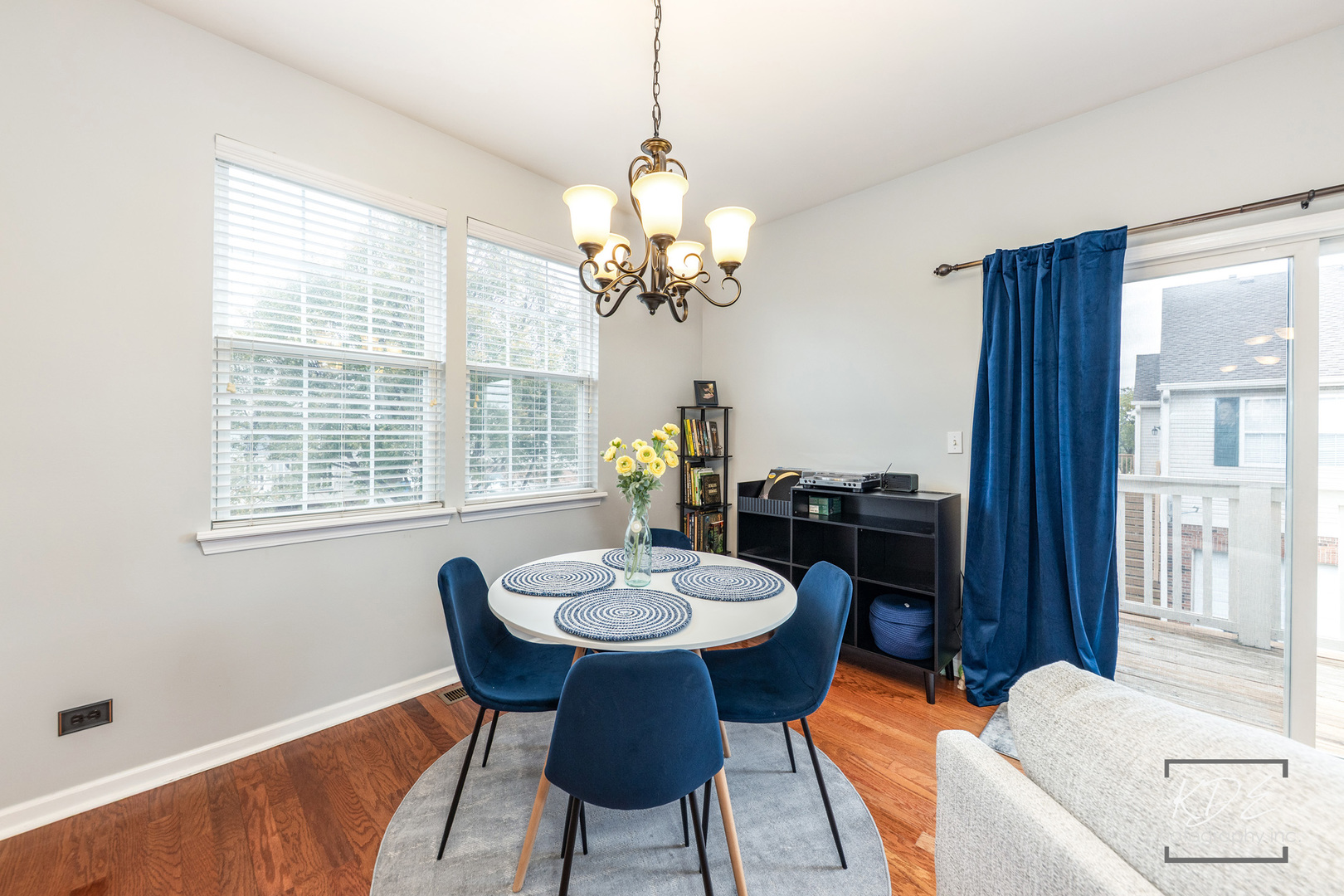 620 W Natalie Lane, Addison, IL 60101