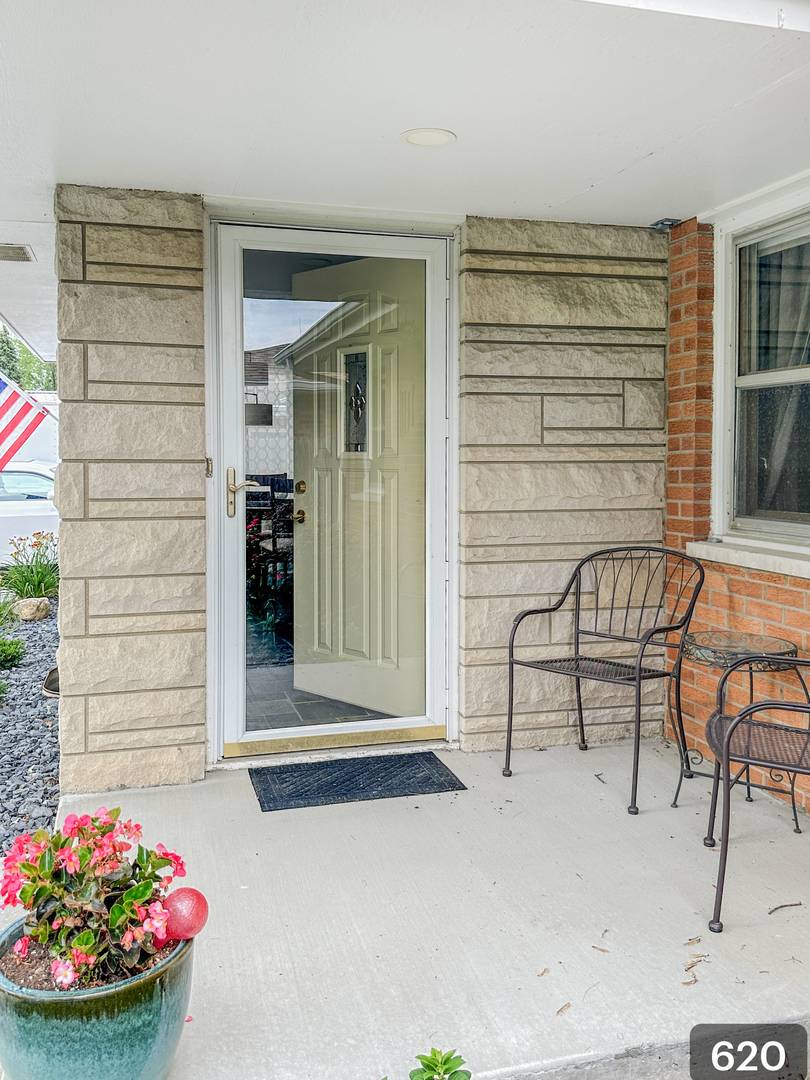 620 Tana Lane, Joliet, IL 60435