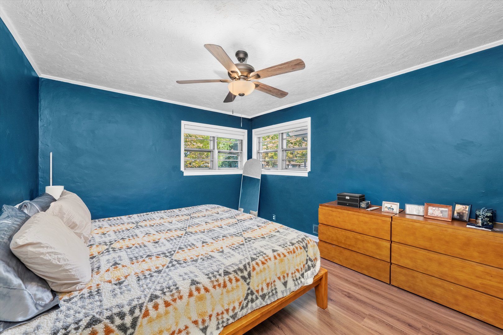 1212 Grandview Avenue, Lockport, IL 60441