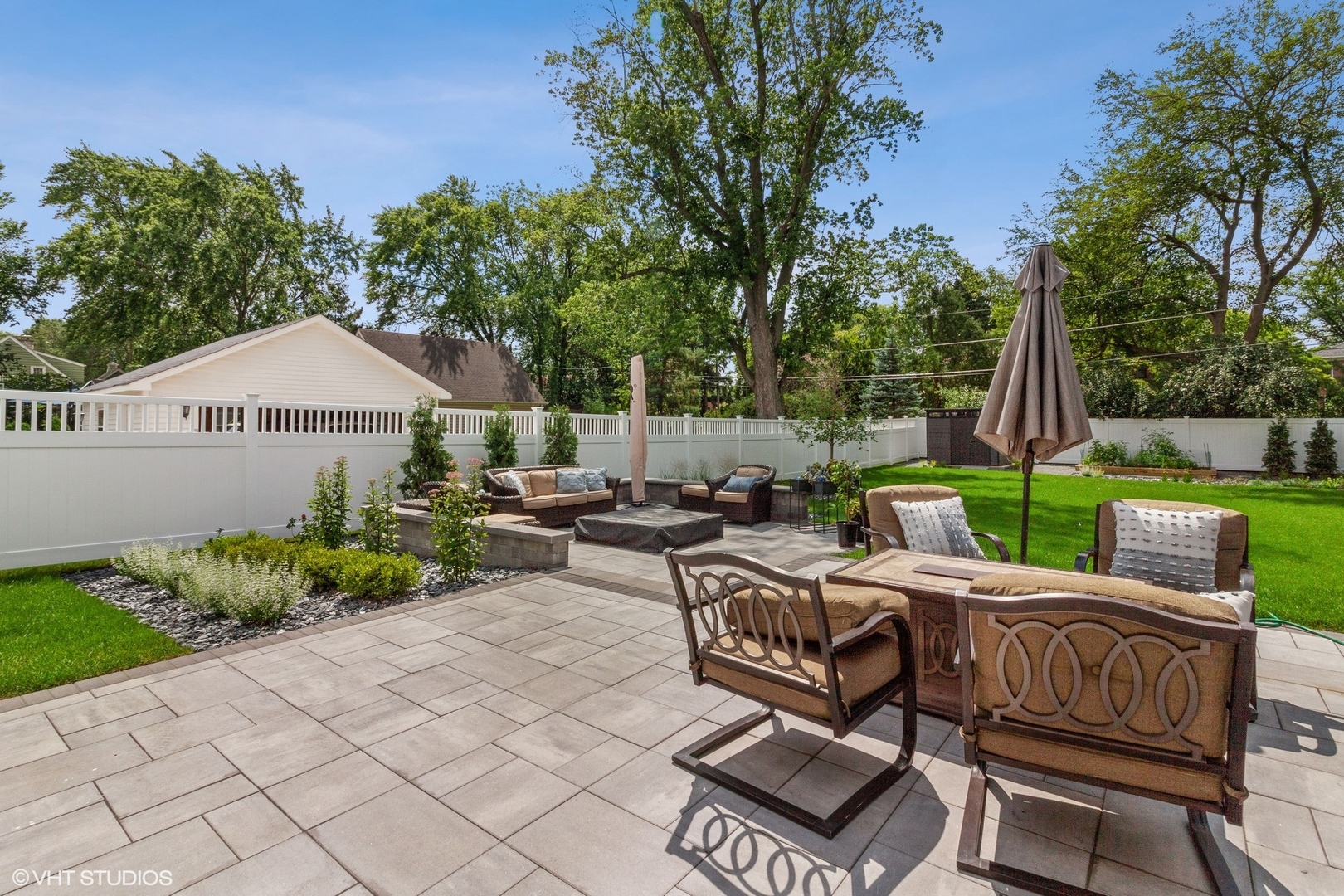 497 S Stratford Avenue, Elmhurst, IL 60126