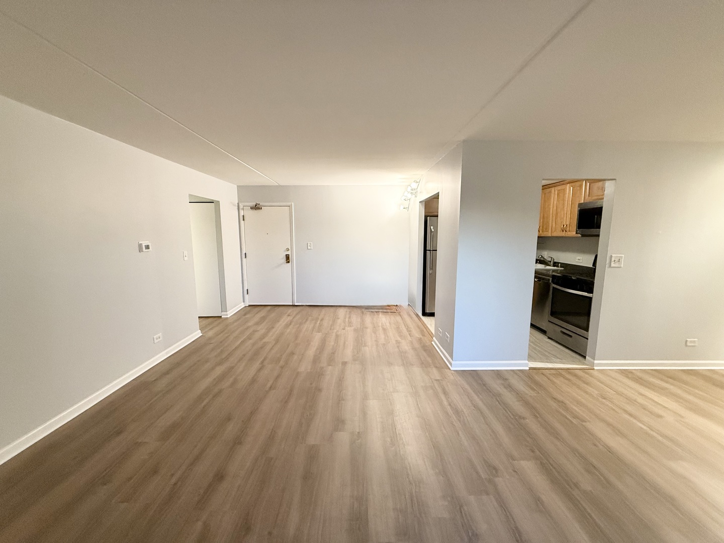 1460 Fairlane Drive #310, Schaumburg, IL 60193