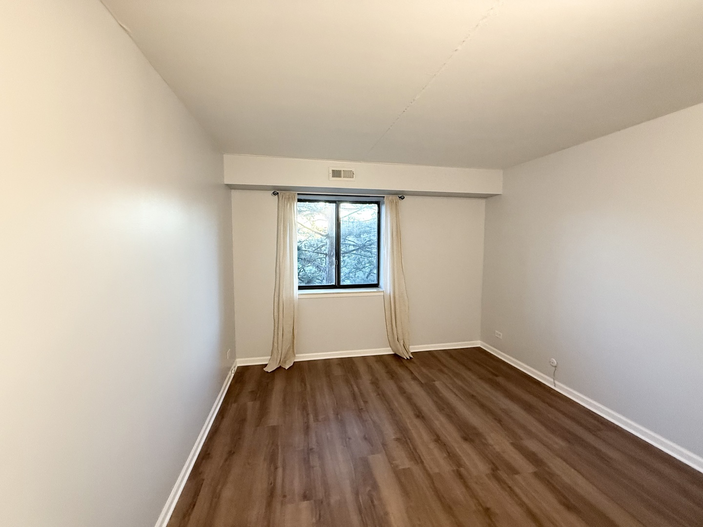 1460 Fairlane Drive #310, Schaumburg, IL 60193