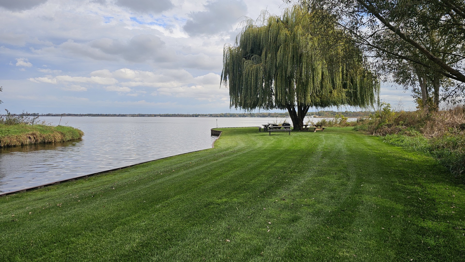 7215 Viscaya Drive, Spring Grove, IL 60081