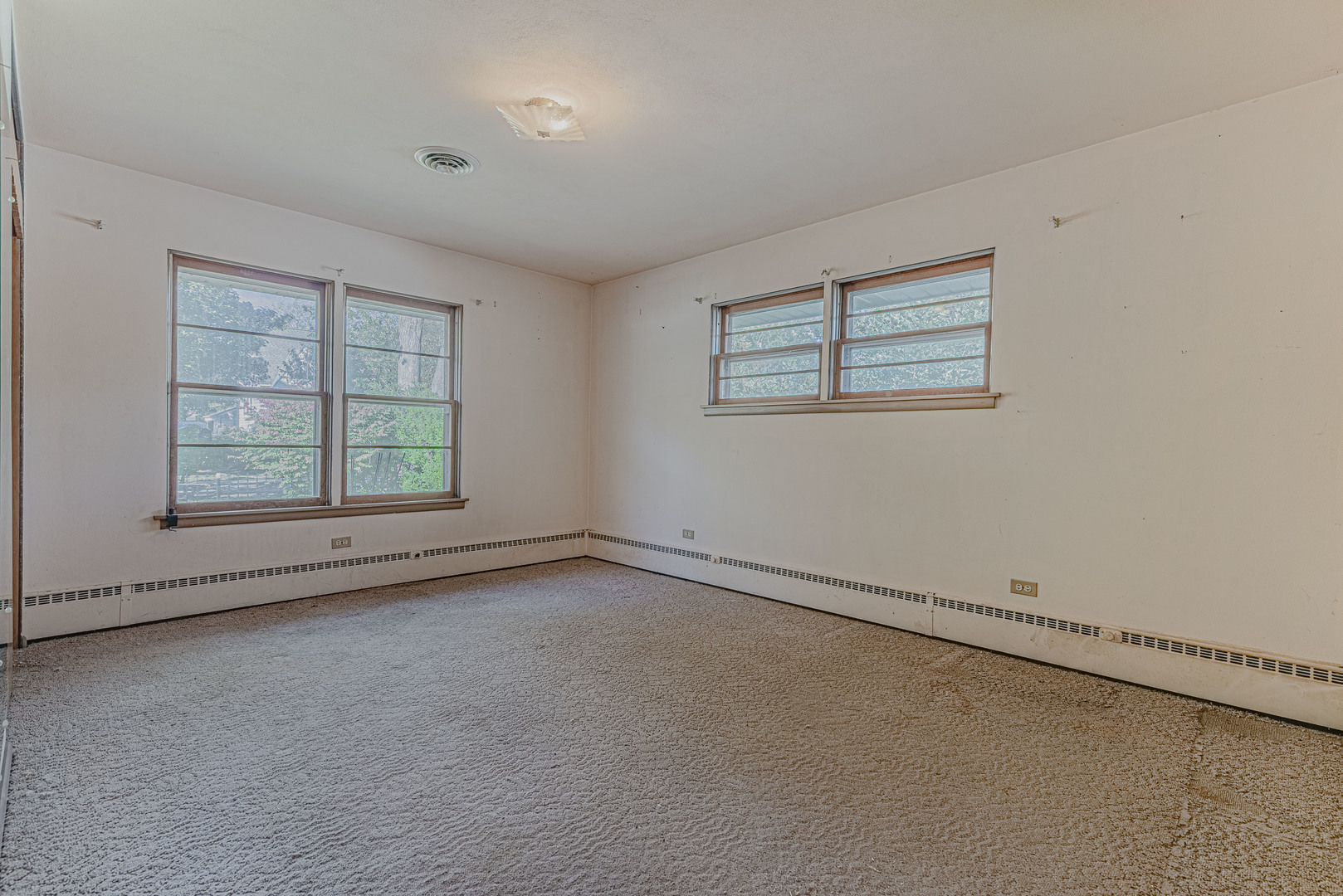 1907 Elim Avenue, Zion, IL 60099