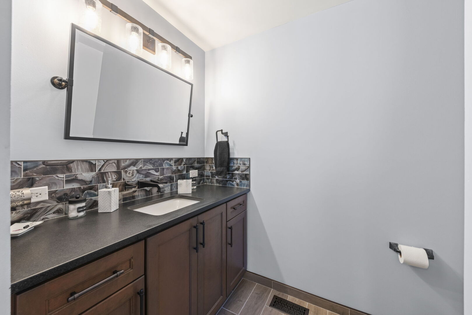 760 CHURCHILL Lane, Oswego, IL 60543