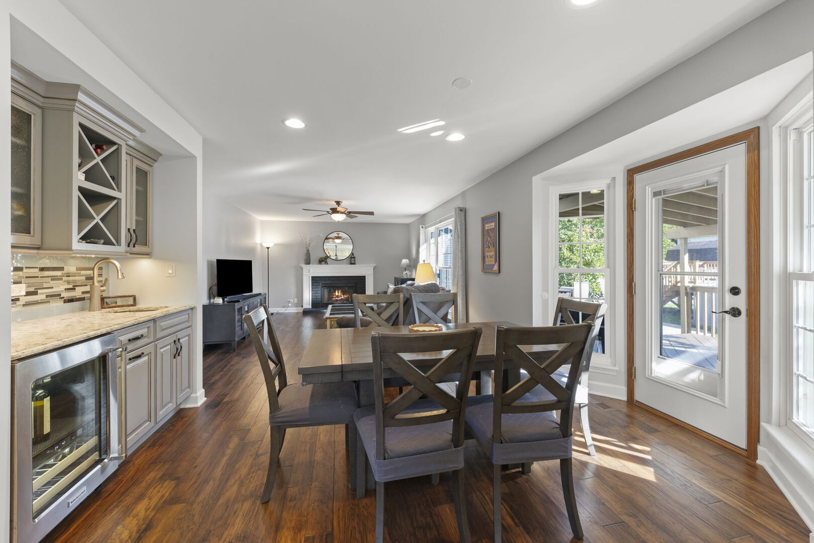 760 CHURCHILL Lane, Oswego, IL 60543