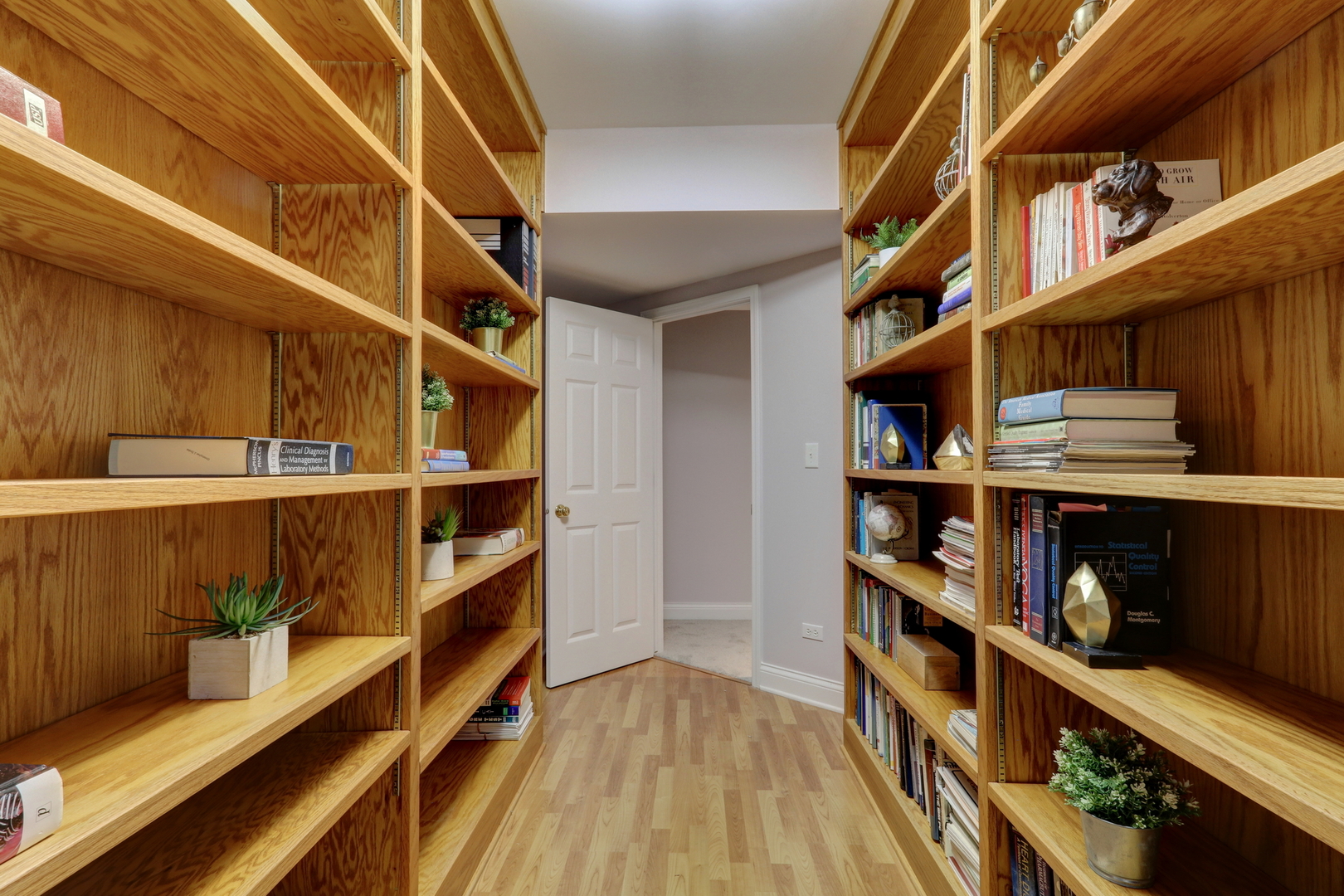 418 Bay Tree Circle, Vernon Hills, IL 60061