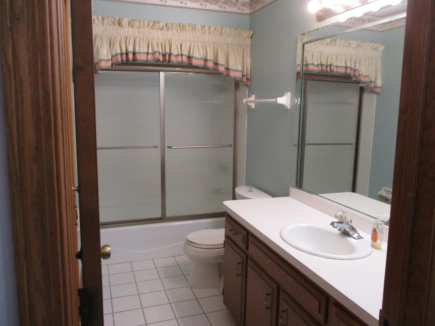 8030 Valley View Drive, Tinley Park, IL 60477