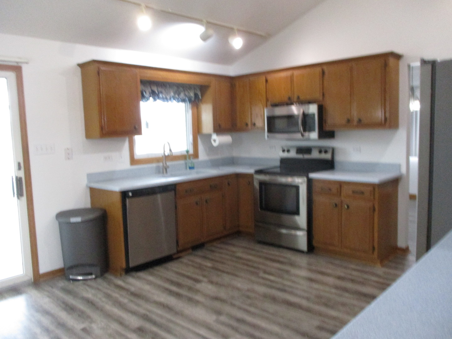 8030 Valley View Drive, Tinley Park, IL 60477