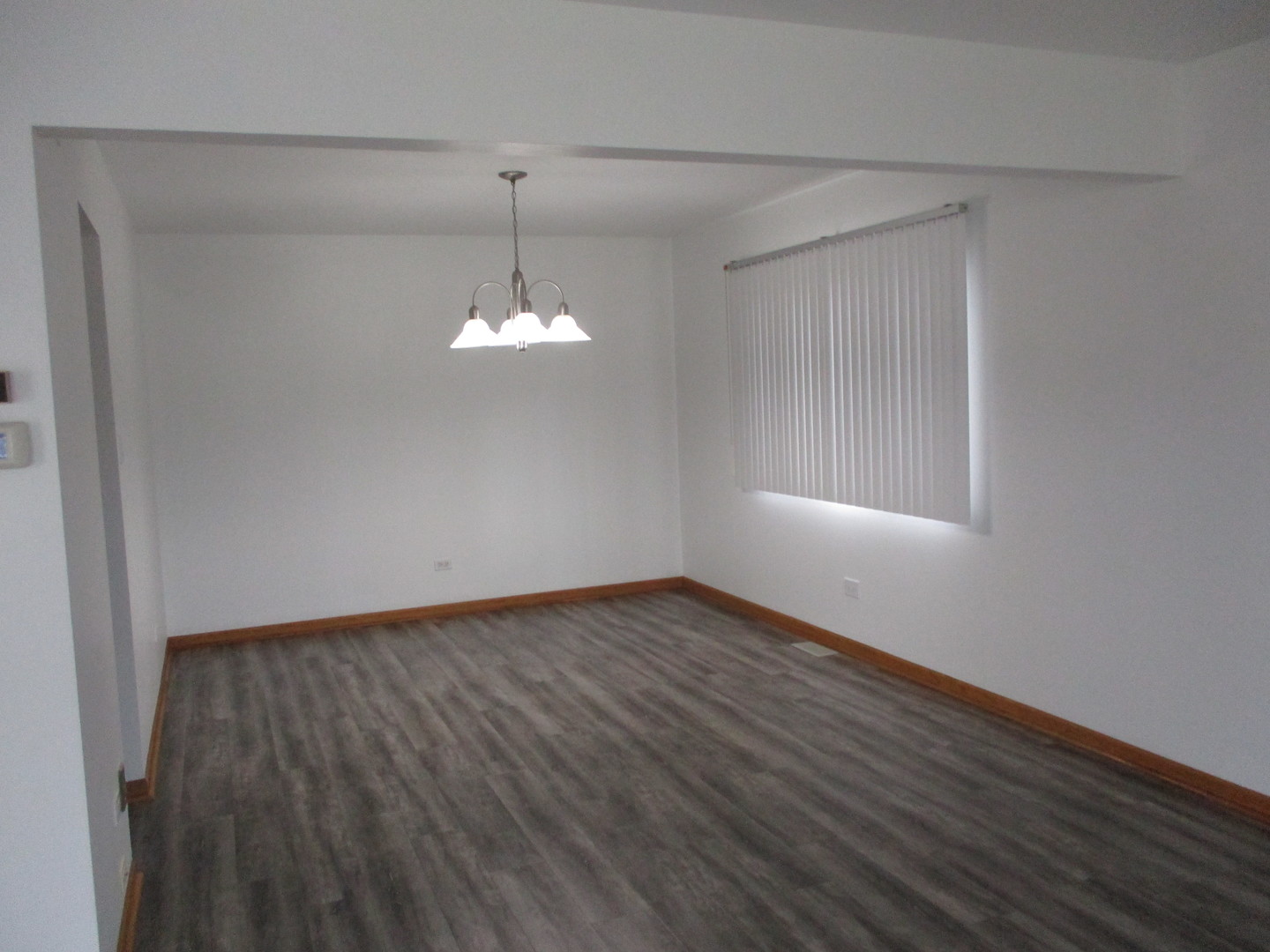 8030 Valley View Drive, Tinley Park, IL 60477