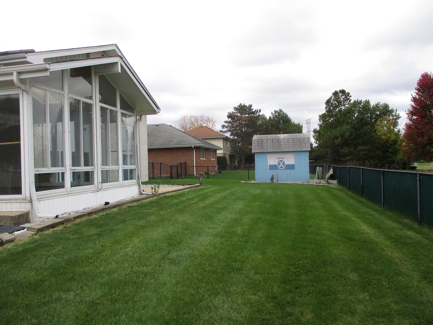 8030 Valley View Drive, Tinley Park, IL 60477