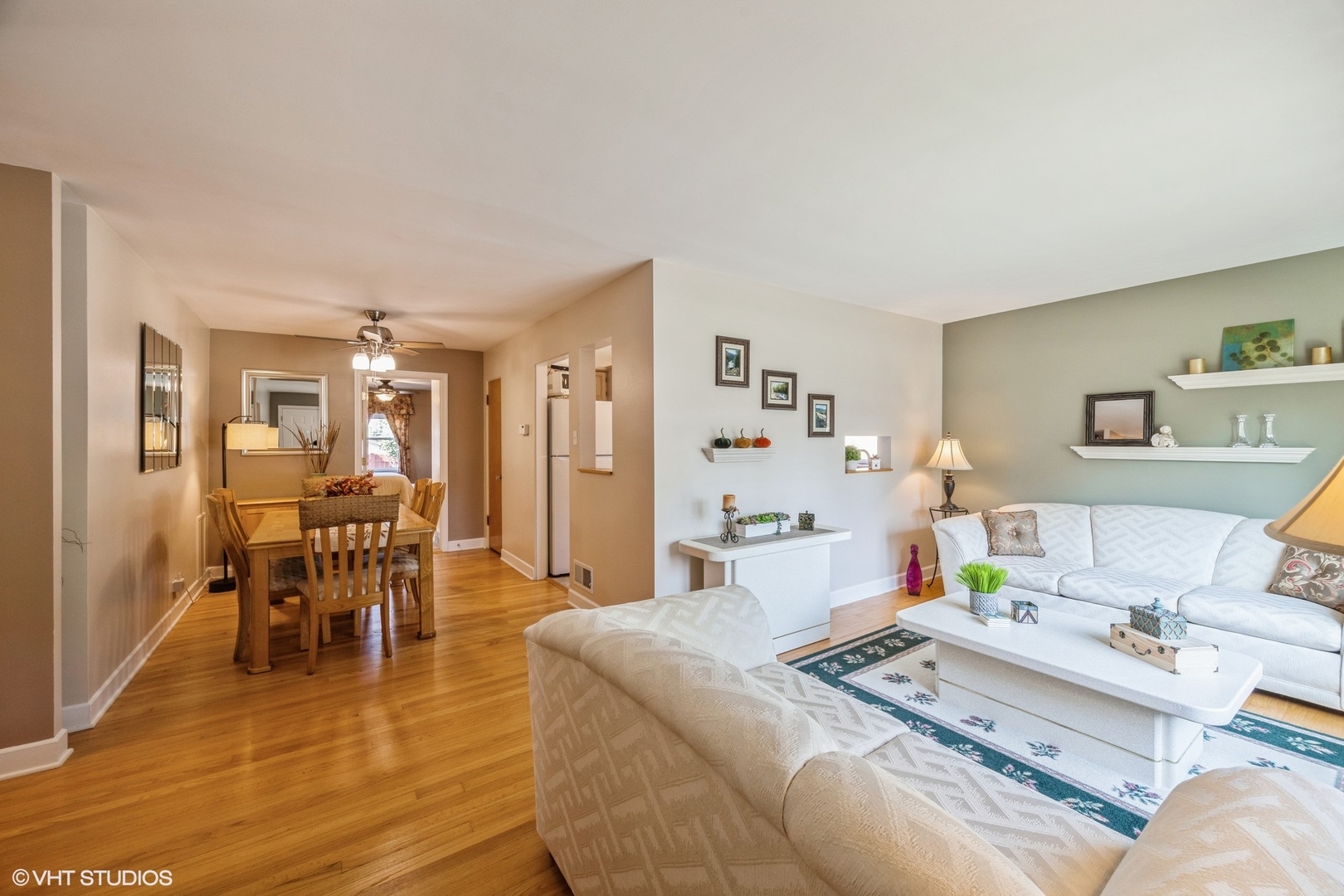 9334 Lincoln Avenue, Brookfield, IL 60513