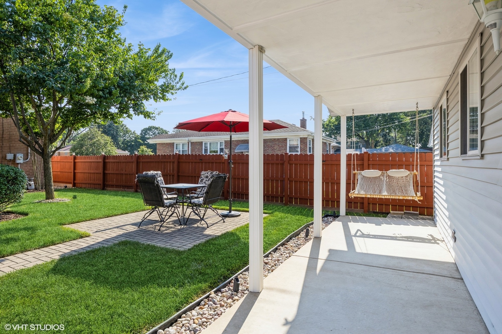 9334 Lincoln Avenue, Brookfield, IL 60513