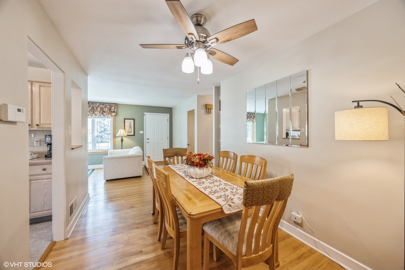 9334 Lincoln Avenue, Brookfield, IL 60513