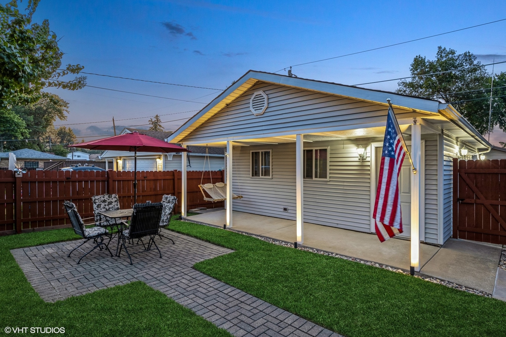 9334 Lincoln Avenue, Brookfield, IL 60513