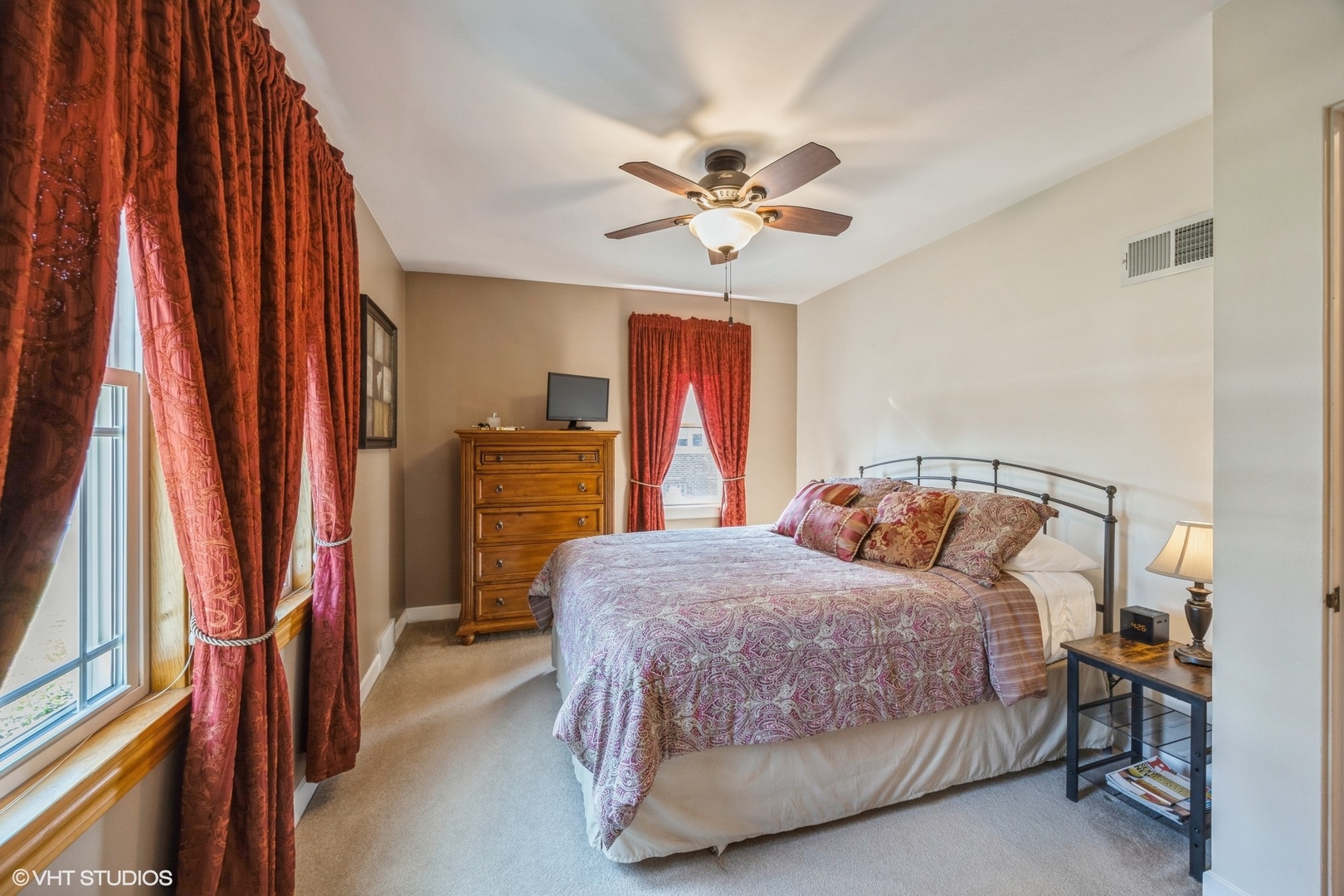 9334 Lincoln Avenue, Brookfield, IL 60513