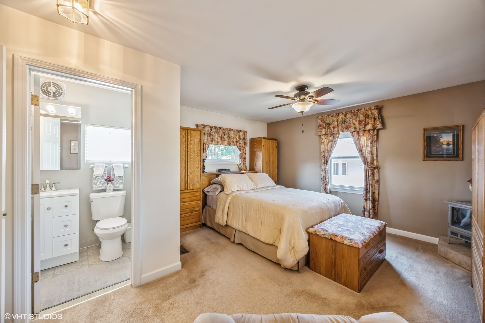 9334 Lincoln Avenue, Brookfield, IL 60513