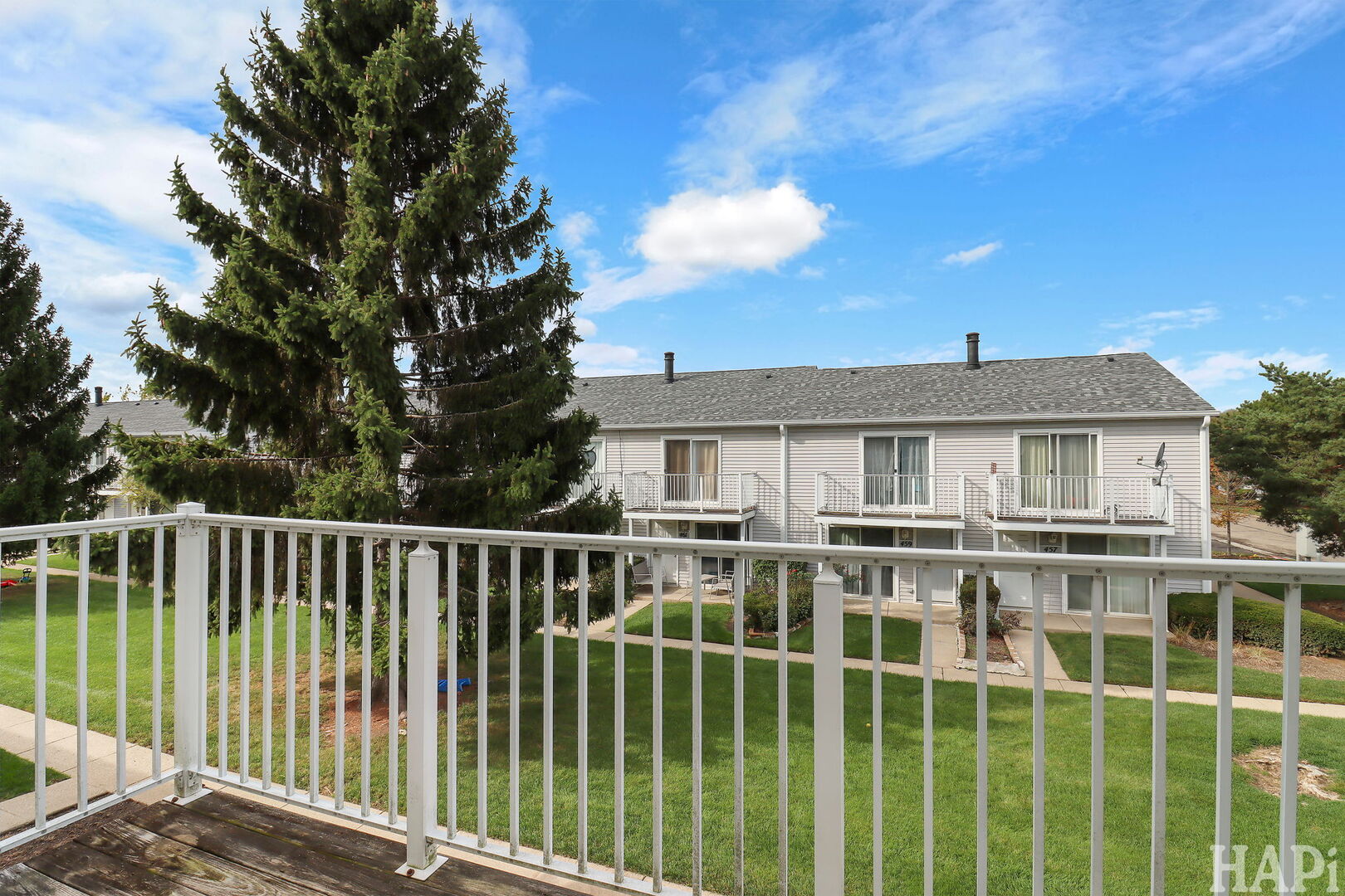 435 Meadow Green Lane, Round Lake Beach, IL 60073