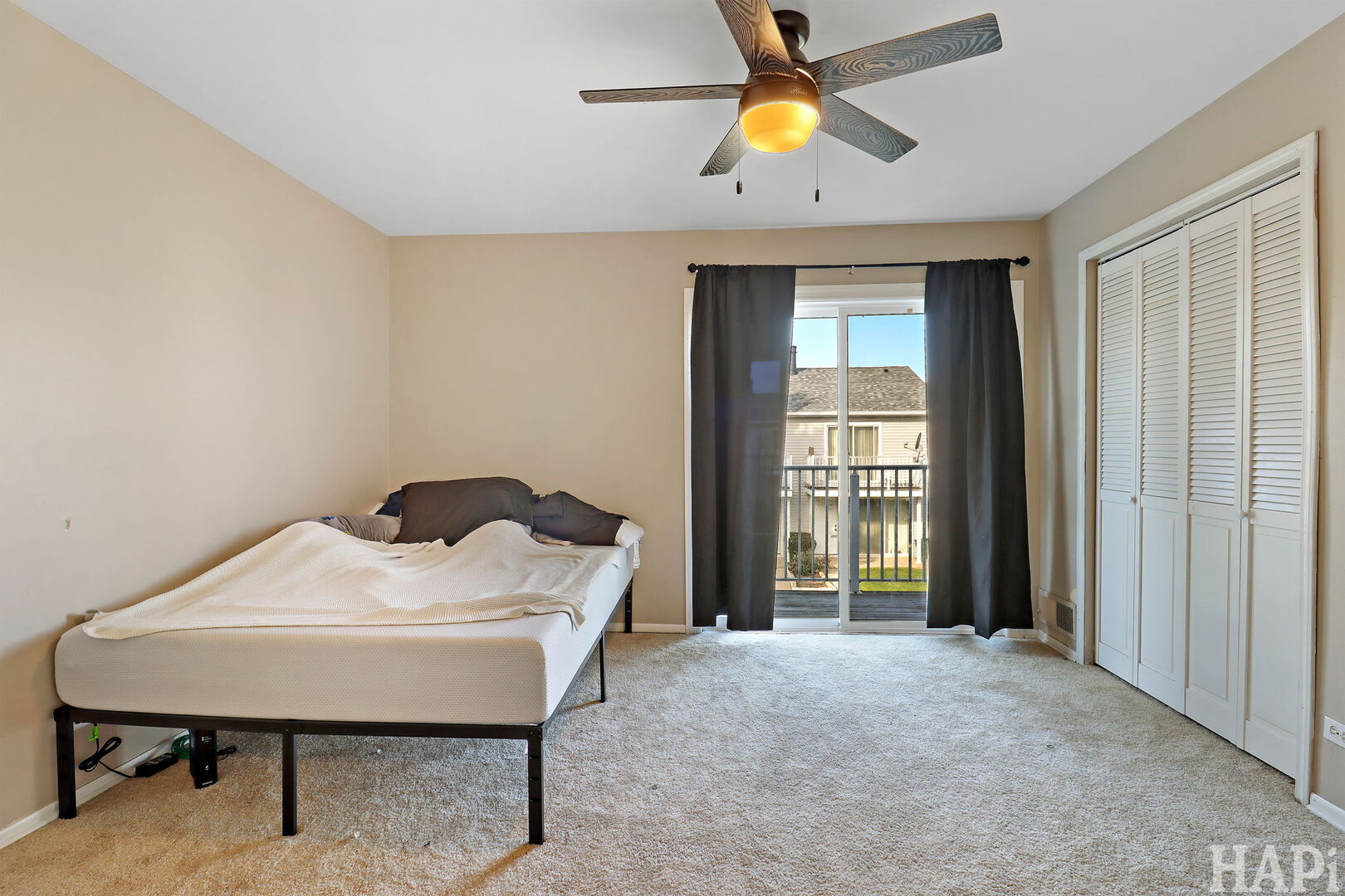 435 Meadow Green Lane, Round Lake Beach, IL 60073