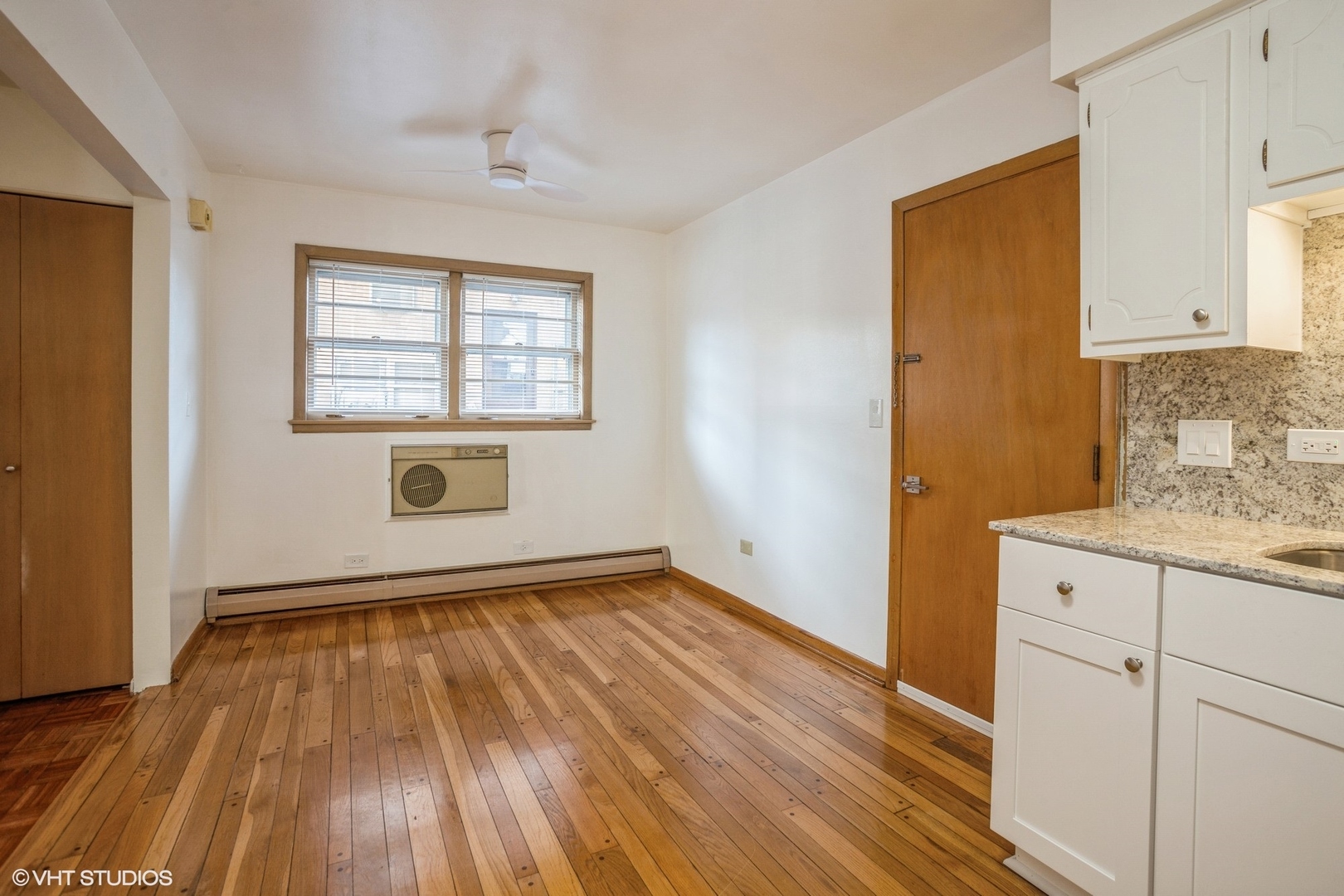 1022 Arnold Court #B, Des Plaines, IL 60016