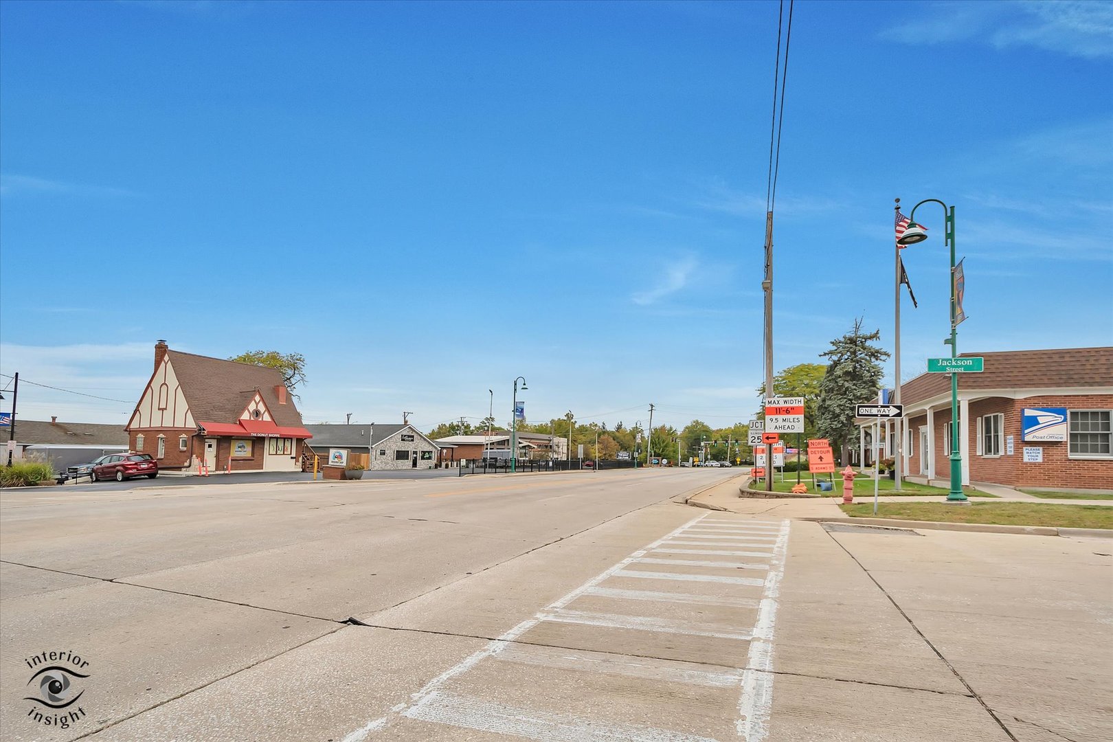 26 S Madison Street, Oswego, IL 60543